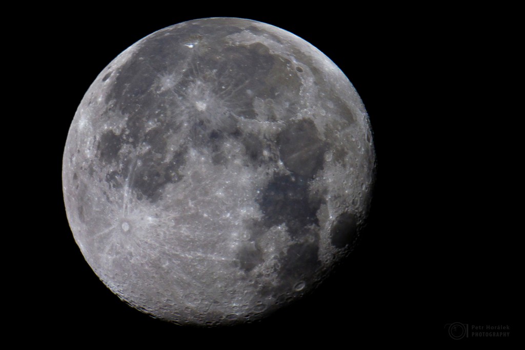The Moon like a mirror
