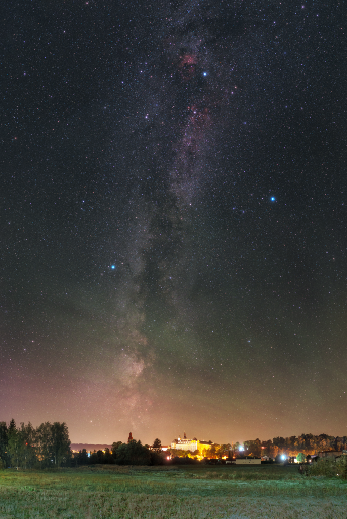 Milky Way and Airglow over Broumov