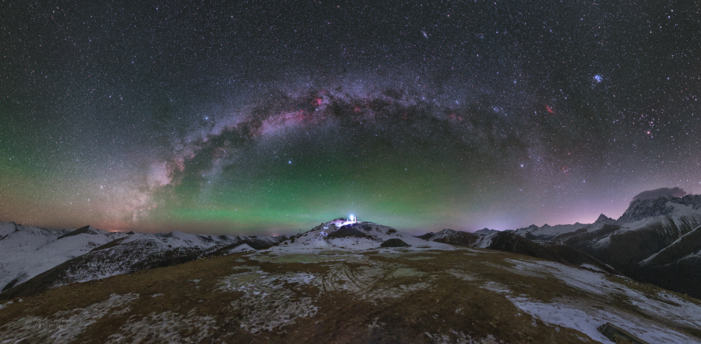Light upt the Tibetian sky
