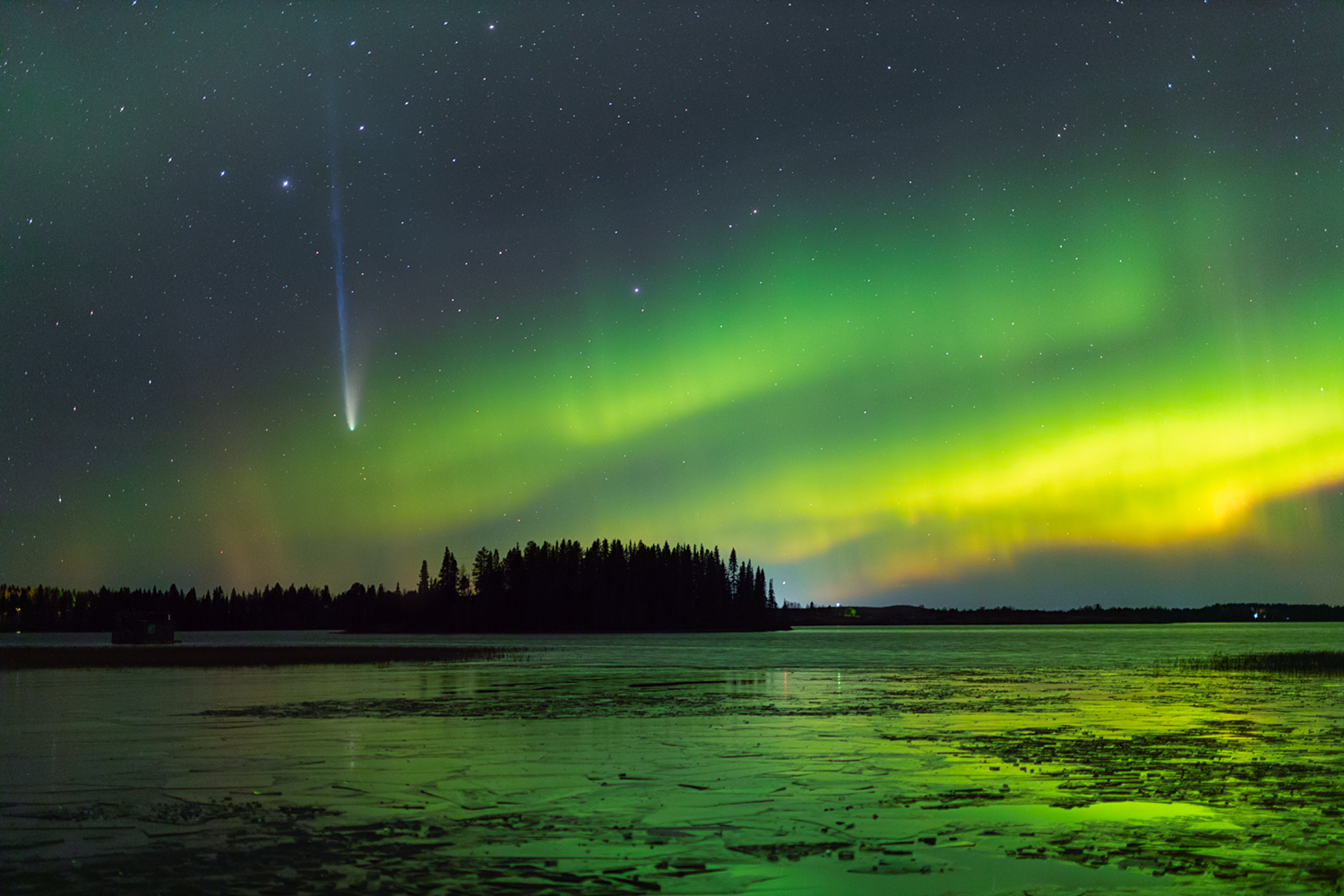 Aurora Comet Lemmon