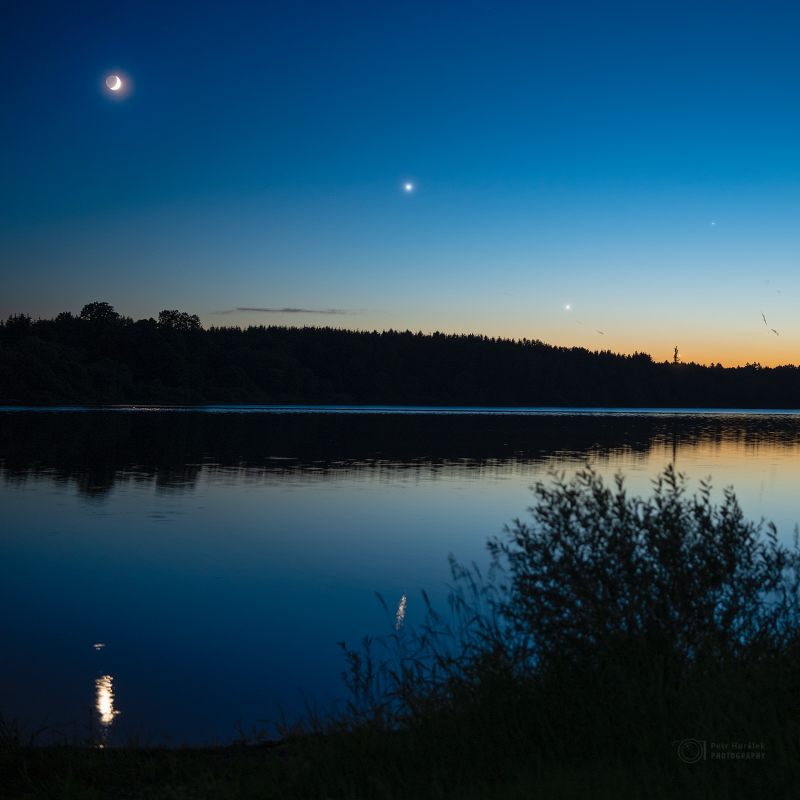 Planetary Parade of 19 June 2026 over Seč Lake. - Crop