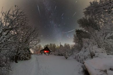 Padající hvězdy nad zimní pohádkou Padající hvězdy nad zimní pohádkou