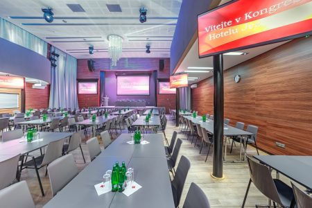 Interiér hotelu Jezerka Interiér hotelu Jezerka