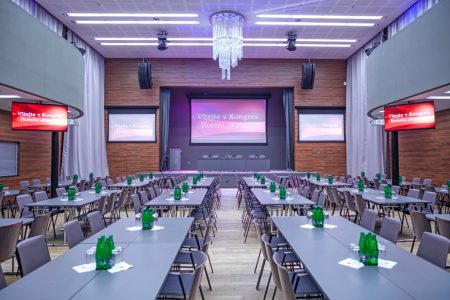 Interiér hotelu Jezerka Interiér hotelu Jezerka