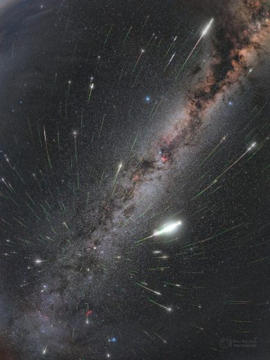 Rojení Perseid Rojení Perseid