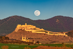 Pre-Easter Full Moon on 24 March 2024 rising over Spiš Castle and Chapter Pre-Easter Full Moon on 24 March 2024 rising over Spiš Castle and Chapter