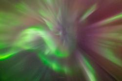 Druhá polovina března: Vyhlížejte světlo zvířetníku Norway Auroras of September 2022